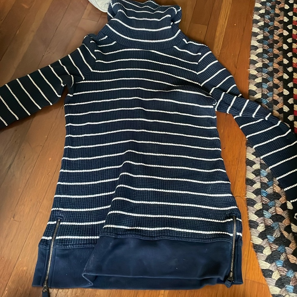 L.L Bean, white and navy blue striped, size extra small